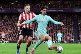 什么是“跑得快”中的战术性留牌？解析末位反杀的博弈快感。（跑得快的留牌之道：拆解末位反杀的博弈快感）