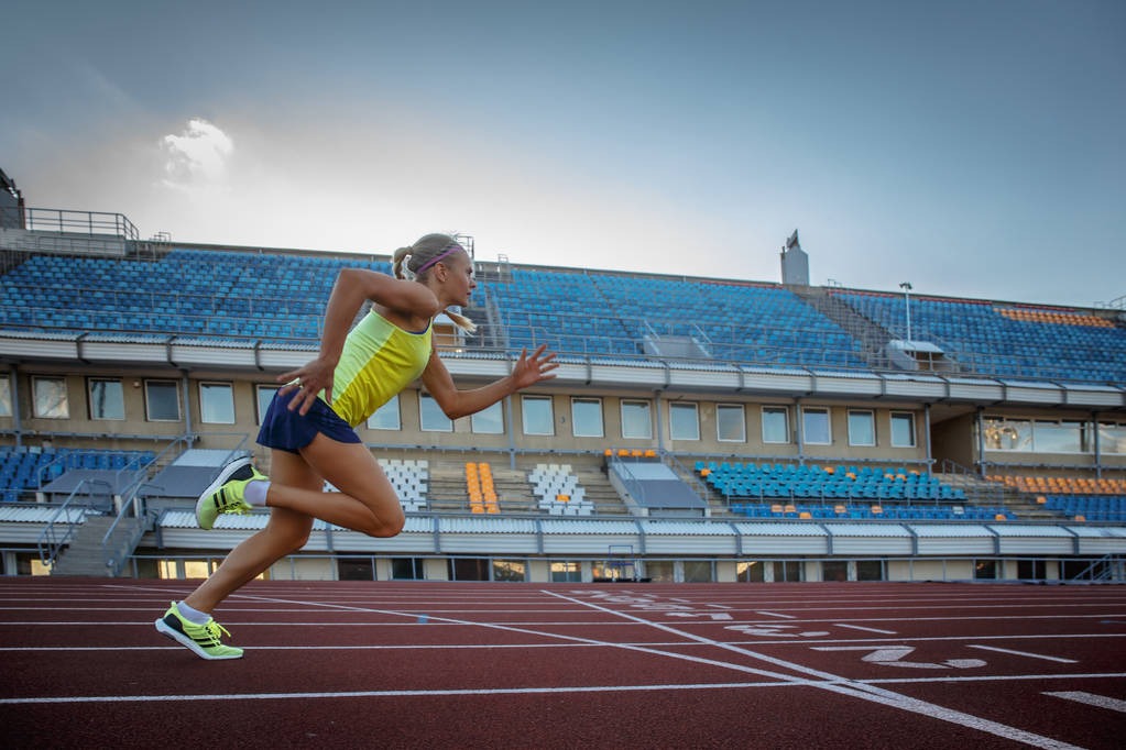 详解棒球规则中的极端布阵禁令对提升二垒安打频率的实验性分析